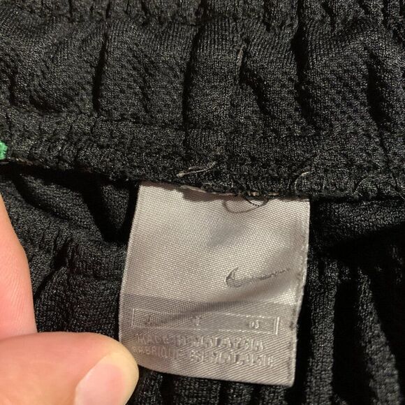 Y2K Nike Green and Black Shorts - Picture 3 of 4